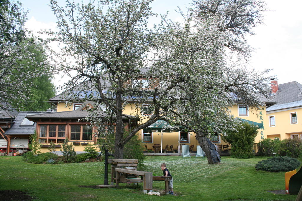 Gasthof Zum Kramer Gurk Buitenkant foto
